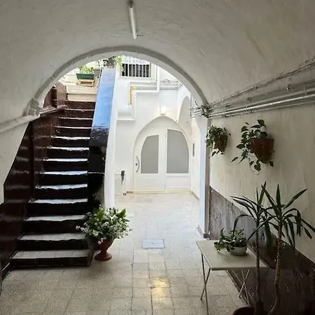 Mediterranean House Бари